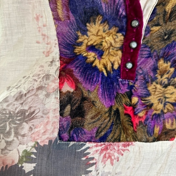 Soft surroundings floral sheer art to wear blouse size small? - Picture 3 of 10